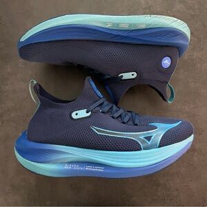 Mizuno Neo Vista Performance Sneakers in Navy & Teal Gradient